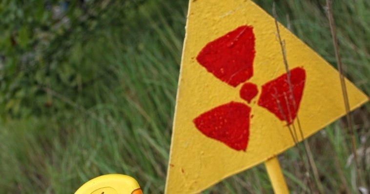 Уровень радиации вырос после взрывов в украинском городе Хмельницкий