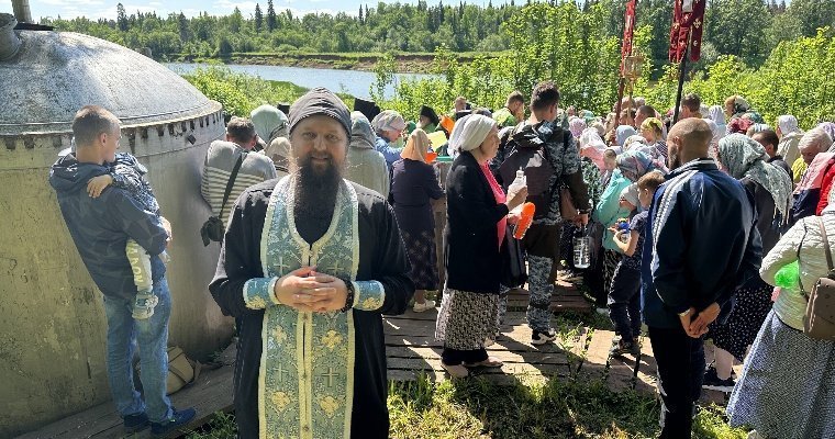 В удмуртской деревне Каменное Заделье открыли доступ к почитаемому православными источнику