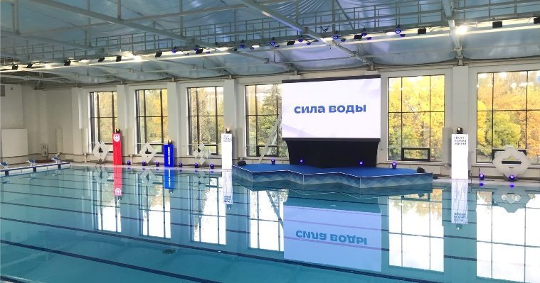 В Ижевске в день открытия 50-метрового бассейна прошли первые заплывы