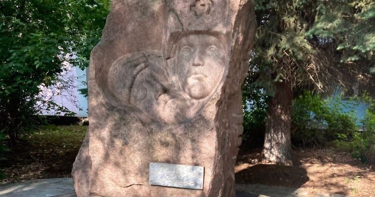 Памятник погибшим на фронтах Великой Отечественной войны медикам облагородят в Ижевске