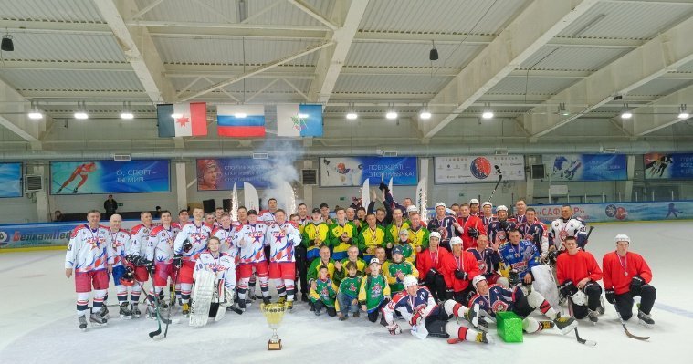 В Удмуртии состоялся Традиционный хоккейный турнир, посвящённый Дню рождения компании «Белкамнефть» имени Волкова