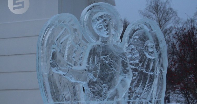В Ижевске вновь появились фигуры ангелов и архангелов