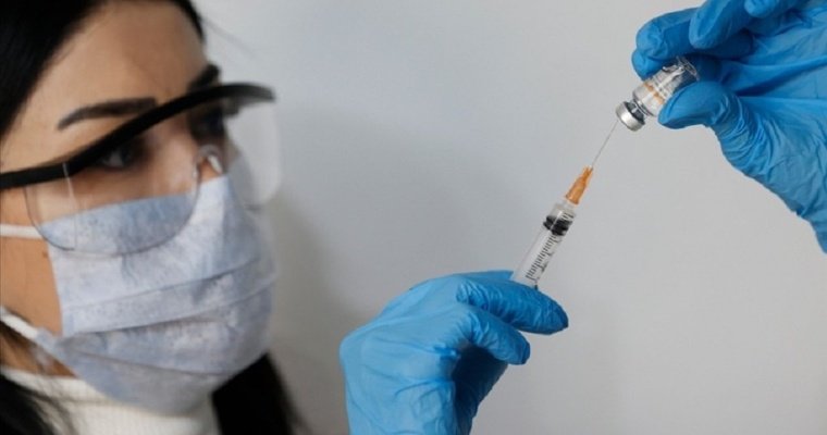 Глава МИД Венгрии поблагодарил Россию за поставки вакцины «Спутник» 