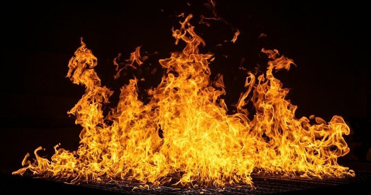 Ижевчанин получил ожоги в пожаре на улице Комбинатной
