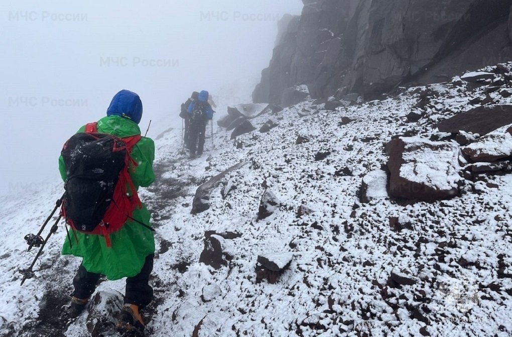 На Камчатке при восхождении на вулкан турист поссорился с девушкой и погиб 