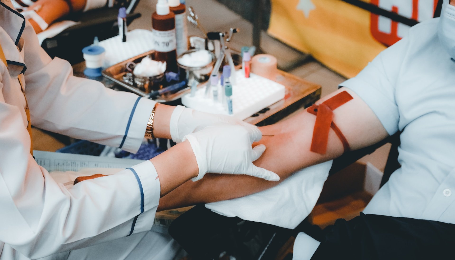 Житель Удмуртии за годы донорства сдал 117 литров крови