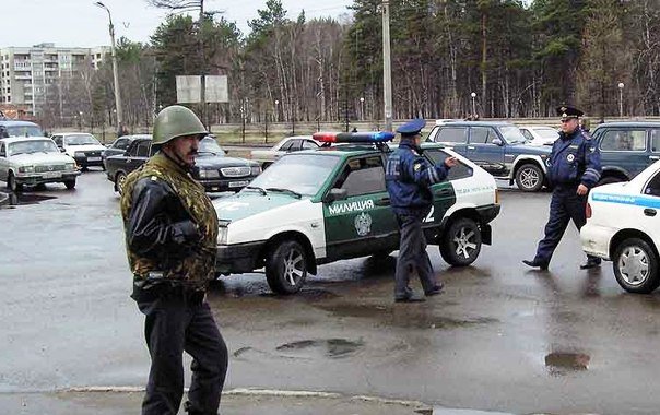 Новости ижевска сусанин. Аварии полиции в Ижевске. Ижевский центр МВД. Полиция в бронежилете и каске патрули. Полицейский МОПЦ Ижевск.