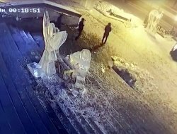 Жителя Ижевска оштрафовали за разрушение ледяной скульптуры святого Иосифа