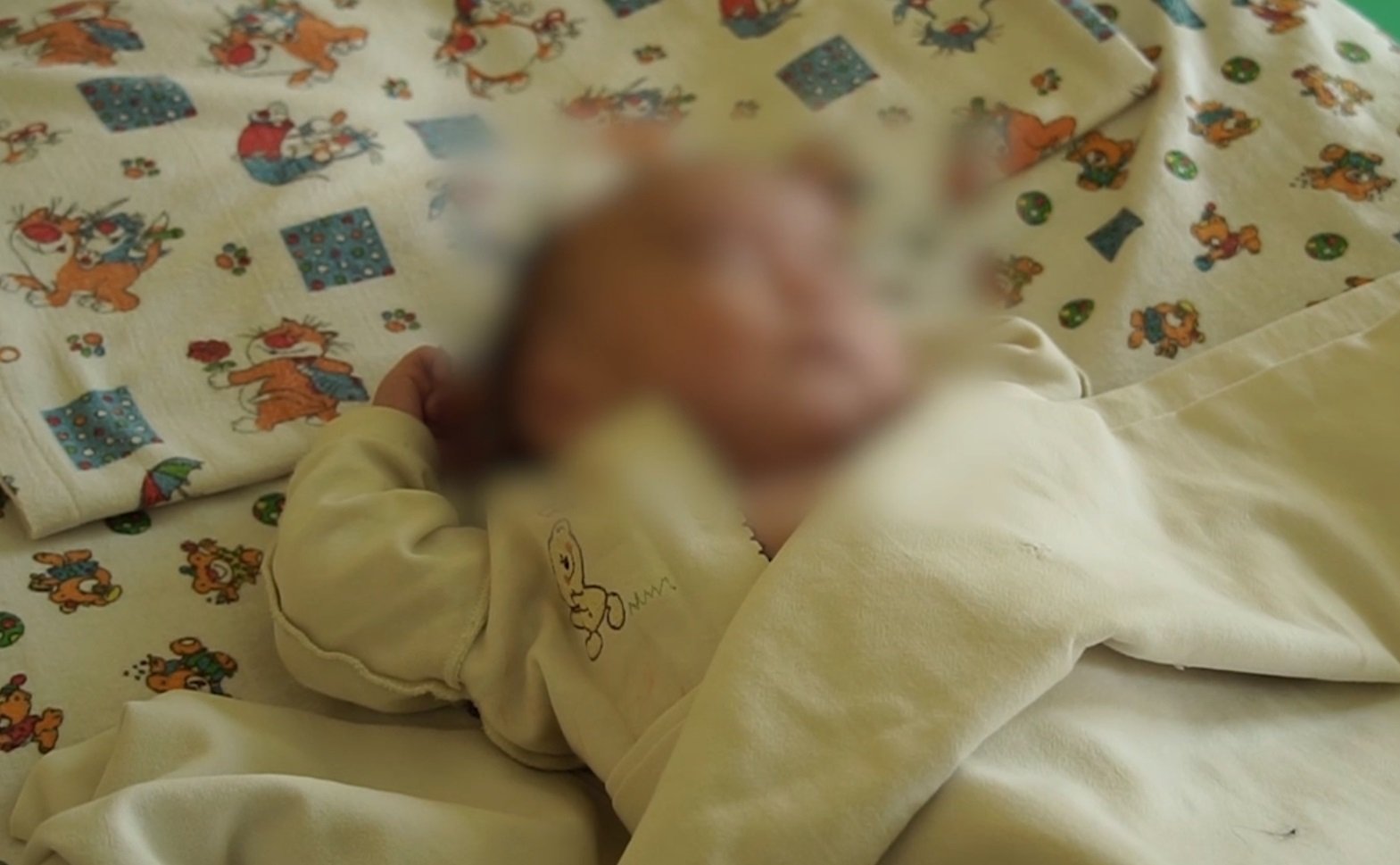 В Якутске мать бросила 3-месячного сына одного в квартире на несколько дней