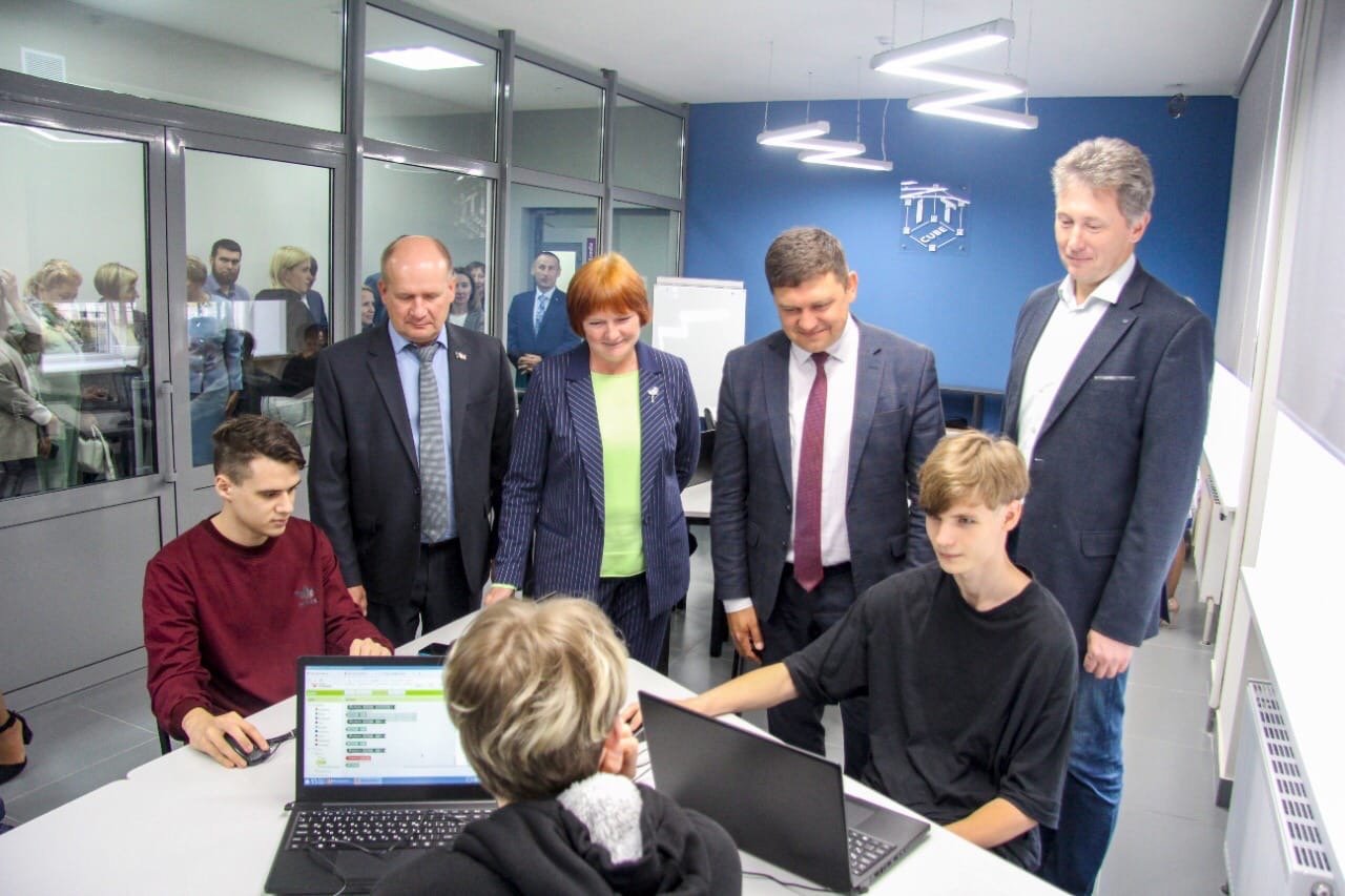 Глава Удмуртии: в Год образования в Сарапуле мы открыли IT-куб