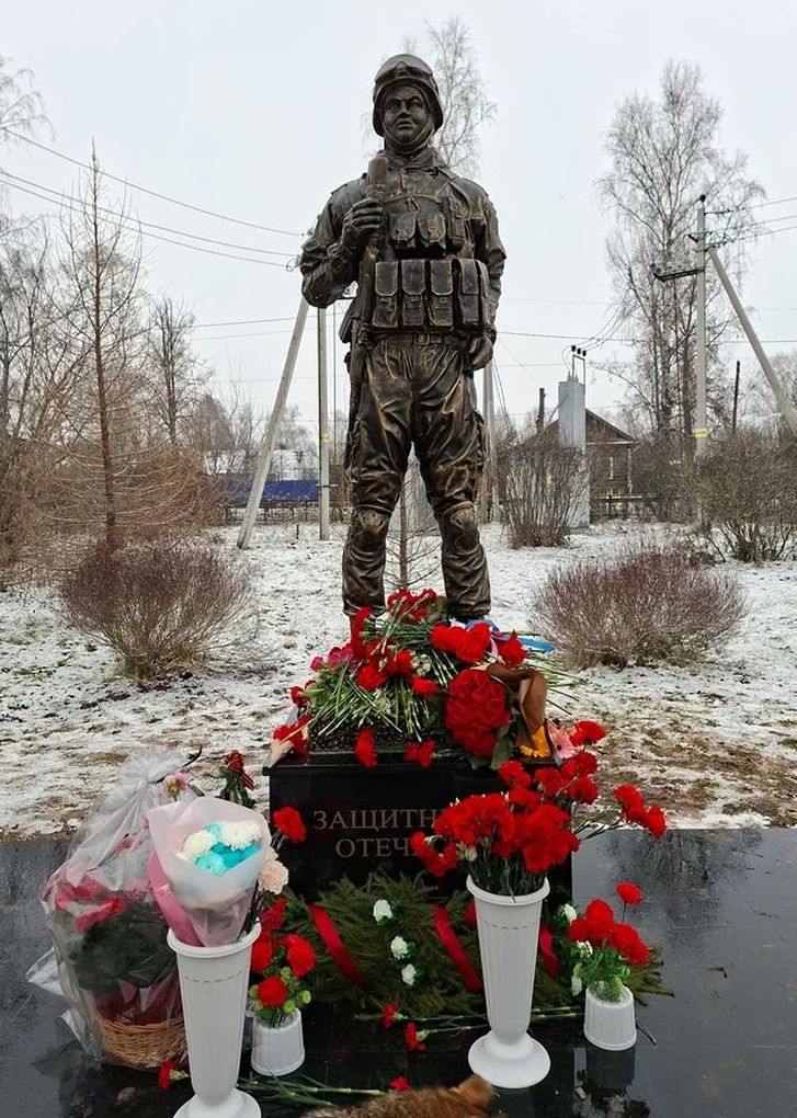 Памятник павшим на СВО появился в удмуртском селе Нылга