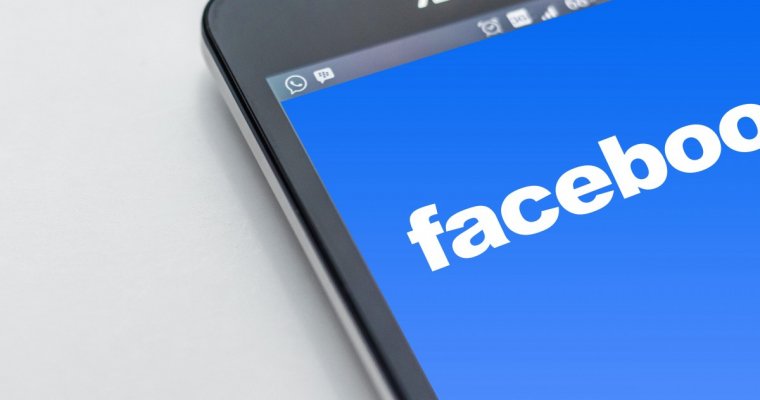 Парламентарии Британии обвинили Facebook в нарушении конфиденциальности пользователей