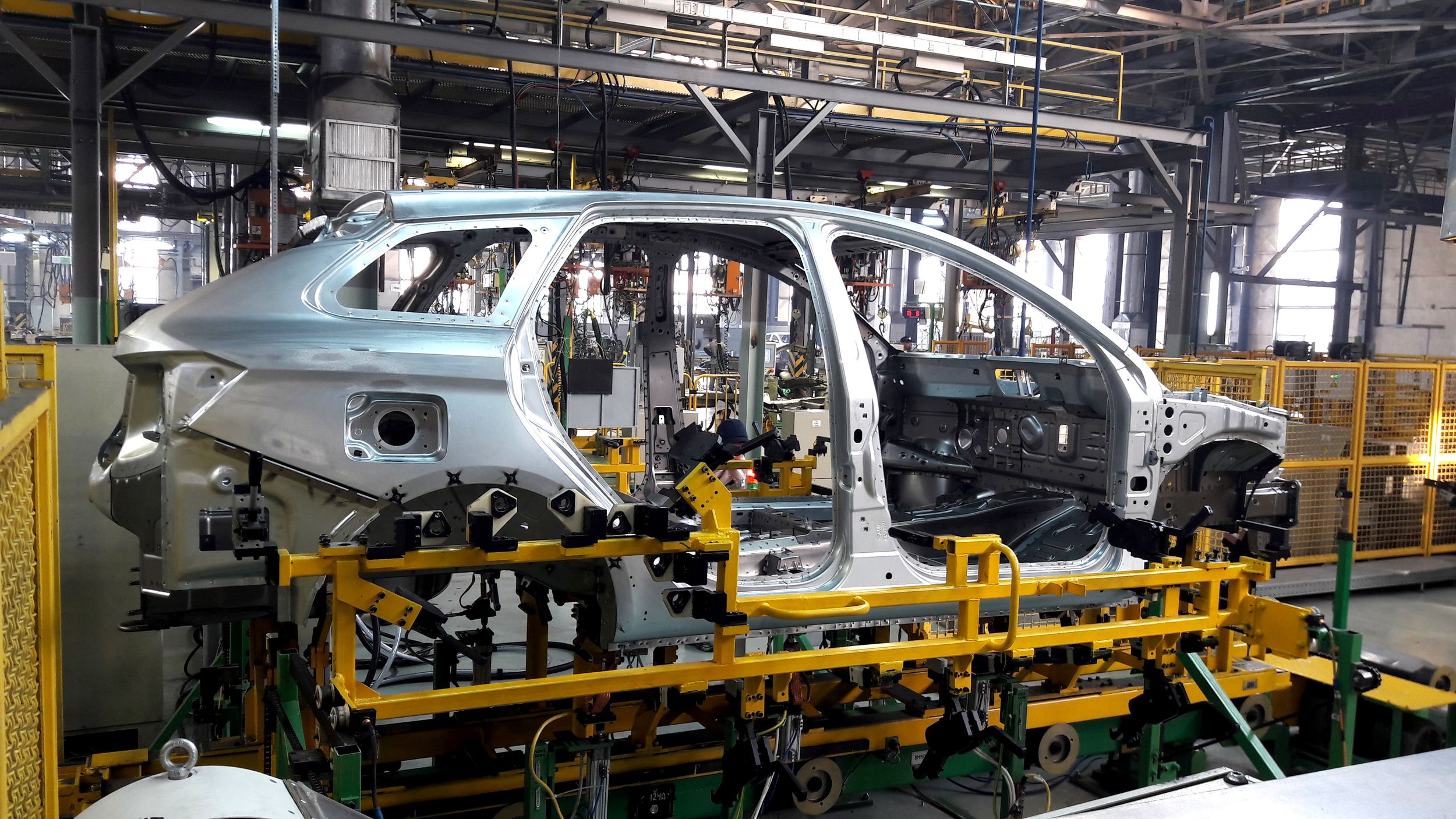 Режим простоя на ижевском автозаводе будет сохраняться до конца лета