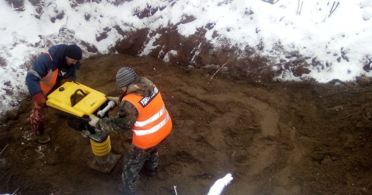 Оставшийся участок дороги на границе с Кировской областью начали ремонтировать в Удмуртии