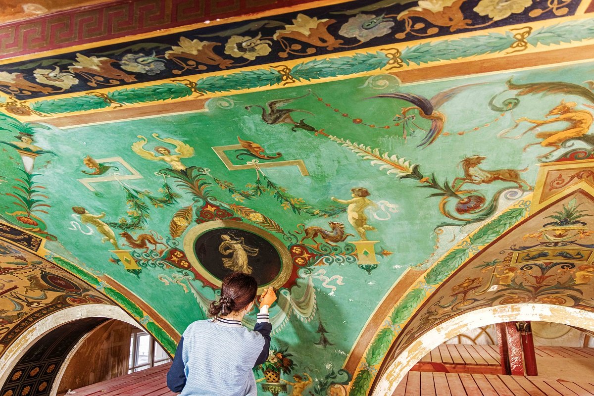 ВТБ: более 250 специалистов реставрируют Дом Радио в Санкт-Петербурге