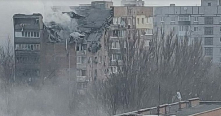 Как минимум один житель погиб из-за обстрела многоэтажного дома в Донецке