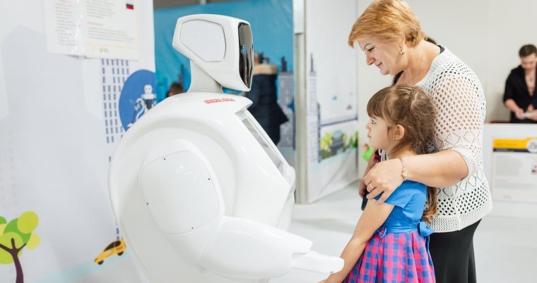 Выставка роботов в Ижевске: R2-D2, нейрогаджеты и роботы-гуманоиды