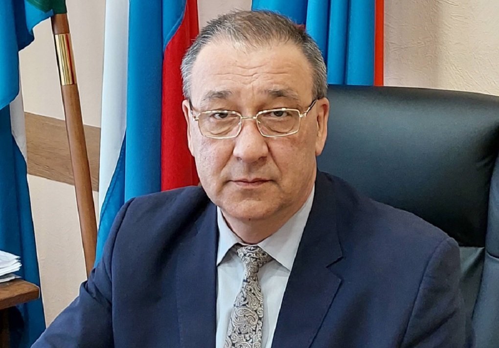 Руководитель поселка в Хабаровском крае скончался во время совещания