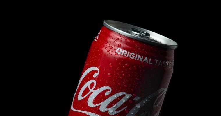 Лидером по продаже газировки со вкусом колы в России осталась Coca-Cola