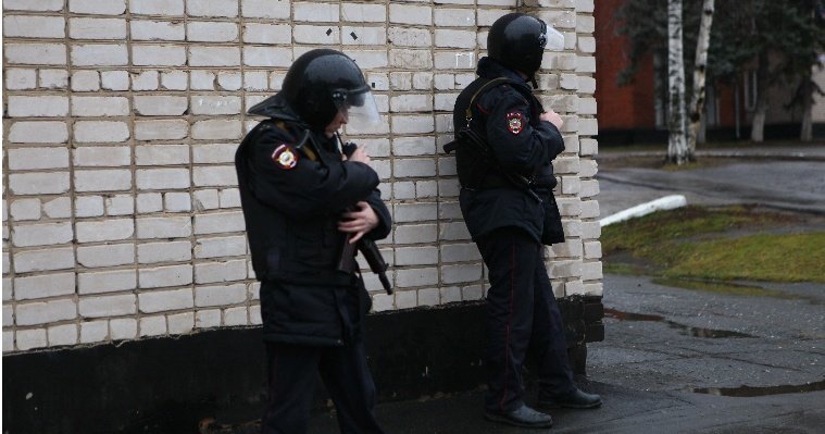 Захват заложников: сотрудники УФСБ провели антитеррористическое учение в Увинском районе 