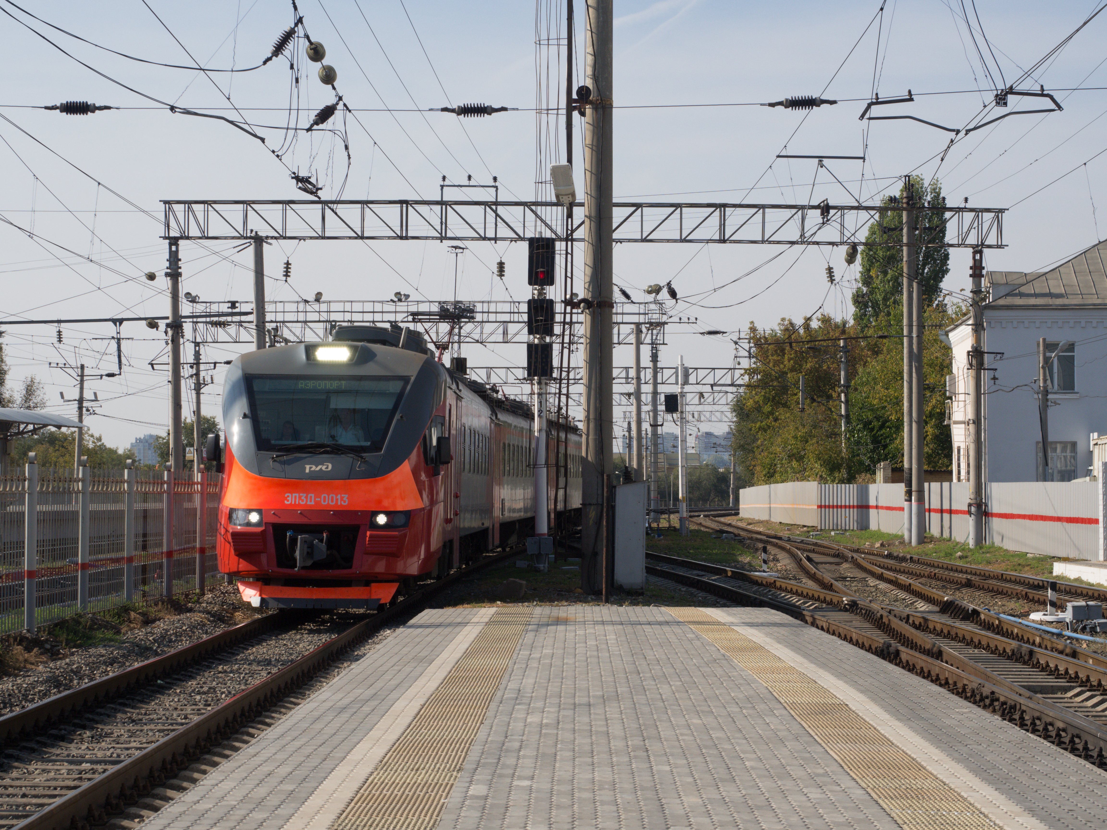 Поезд екб