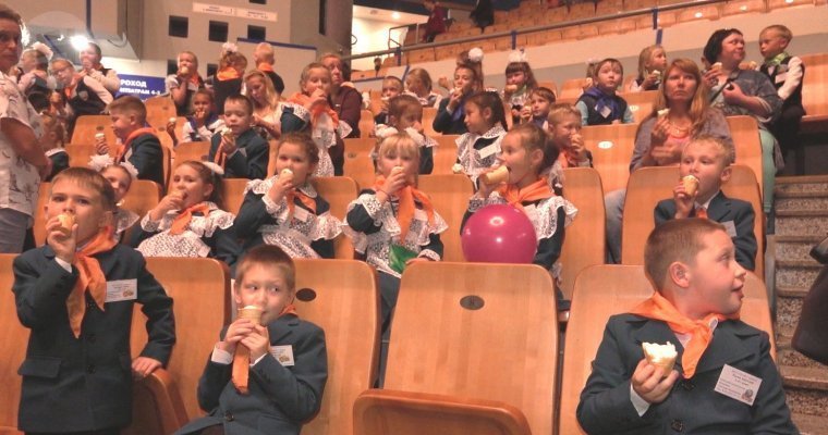 Традиционная благотворительная акция «Первоклассное мороженое» прошла в столице Удмуртии