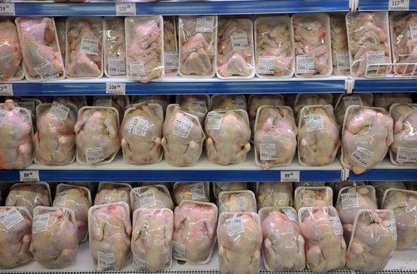 Более 23 тонн опасного куриного филе из Турции задержали во Владивостоке