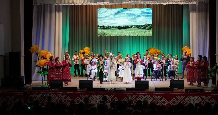 В Ижевске состоялась премьера инклюзивного танцевального спектакля про традиции и культуру Удмуртии