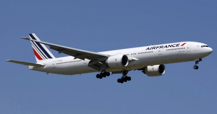 Самолет с высокопоставленными пассажирами аварийно приземлился в Токио