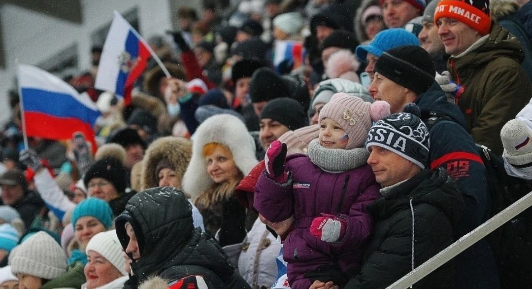 Болельщики Ижевской винтовки попробуют себя в хоккее на валенках, аэрогольфе и сыграют в лотерею