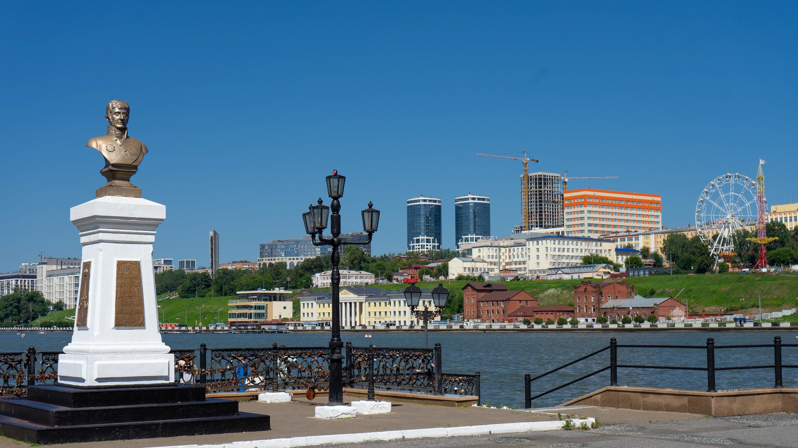 Бесплатные пешеходные экскурсии начали проводить по Ижевску