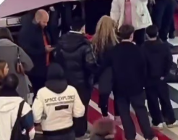 Подросток упал с эскалатора в ТРК «Петровский» в Ижевске