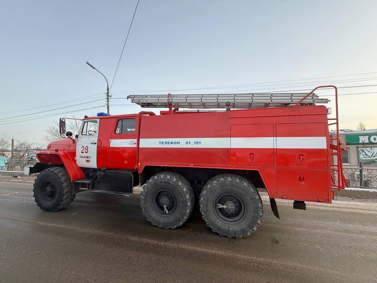 Пожарная машина врезалась в легковушку в Можге