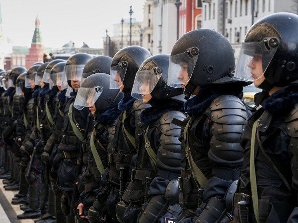 

Сотни россиян приняли участие в видеофлешмобе в поддержку силовиков

