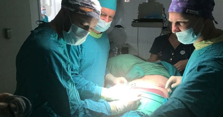 Хирурги Ижевска удалили у пациентки редкую легочную грыжу и провели пластику грудной клетки 