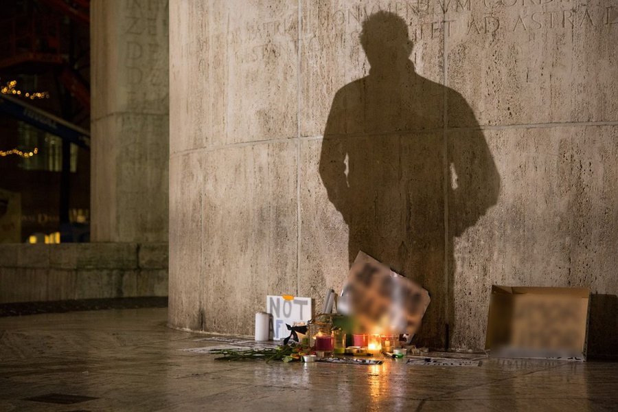 Пара из Франции притворилась жертвой двух терактов ради компенсации