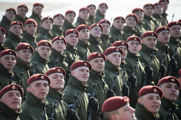 Гвардейцы в России получат жилье