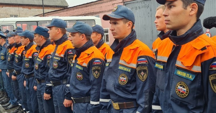 Пожарные Удмуртии вернулись из экстренной командировки в Мордовию