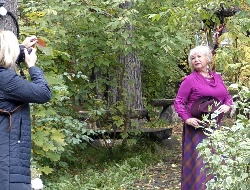 В Удмуртии провели фотосессию для пенсионеров в рамках фестиваля «Яркие краски осени жизни»