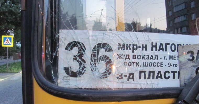 Автобус сбил подростка на «зебре» в Ижевске