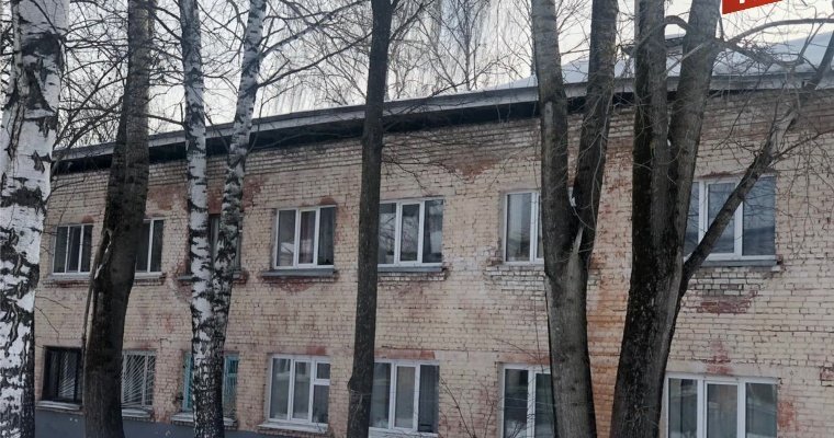 Итоги дня: обрушение кровли дома в Ижевске и закрепление школ