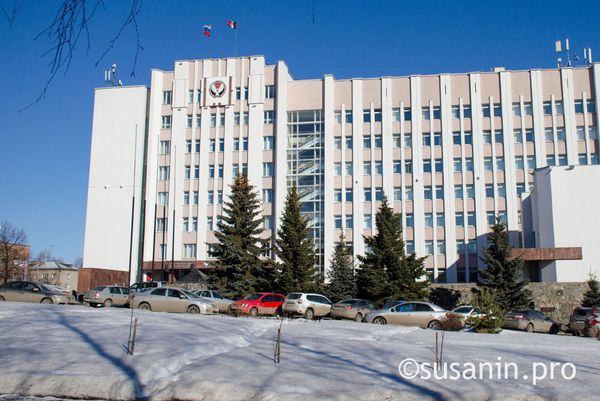 Новости Удмуртии 2.0: выборы ректора ИжГТУ и 90-60-90 в Госсовете республики