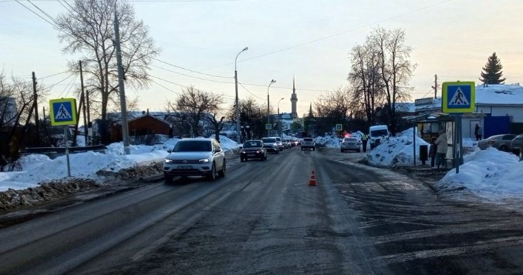 Водитель в Ижевске сбил женщину на переходе и скрылся с места ДТП