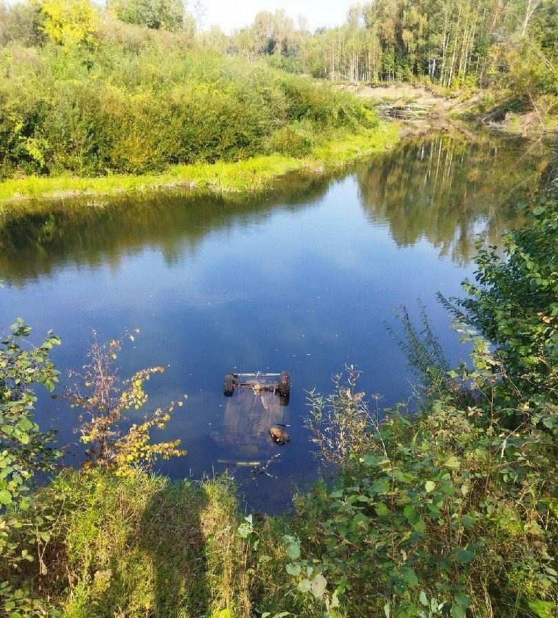 В реке Вала Вавожского района затонула машина с водителем 