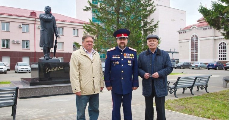 Памятник Чайковскому установили у железнодорожного вокзала в Ижевске