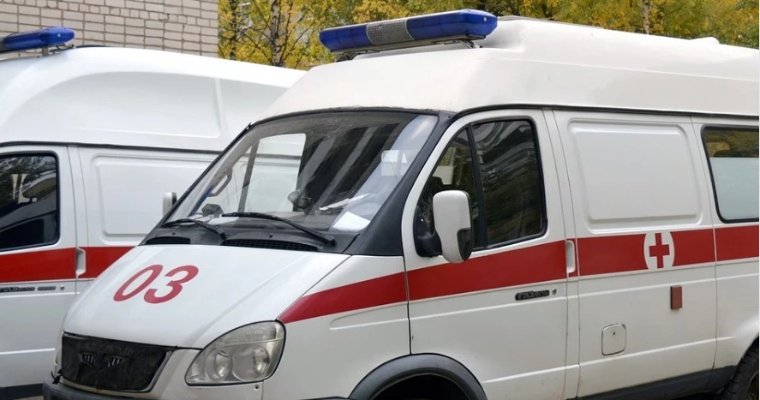В Крыму микроавтобус «догнал» грузовик, погибли 8 человек