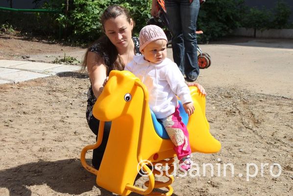 Возможность выплаты пособий матерям, сидящим с детьми с 1,5 до 3 лет, рассмотрят в Удмуртии