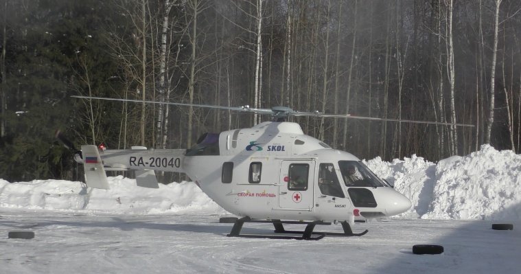 Вертолетные площадки построят на территории крупных райбольниц Удмуртии в течение двух лет