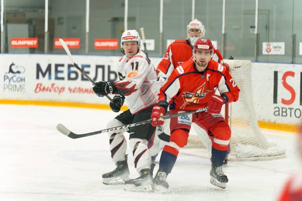 Ижевские хоккеисты одолели соперника из Омска в последней игре года