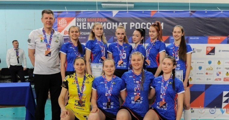 Волейболистки ижевского клуба «Италмас-ИжГТУ» выиграли бронзовые медали чемпионата России